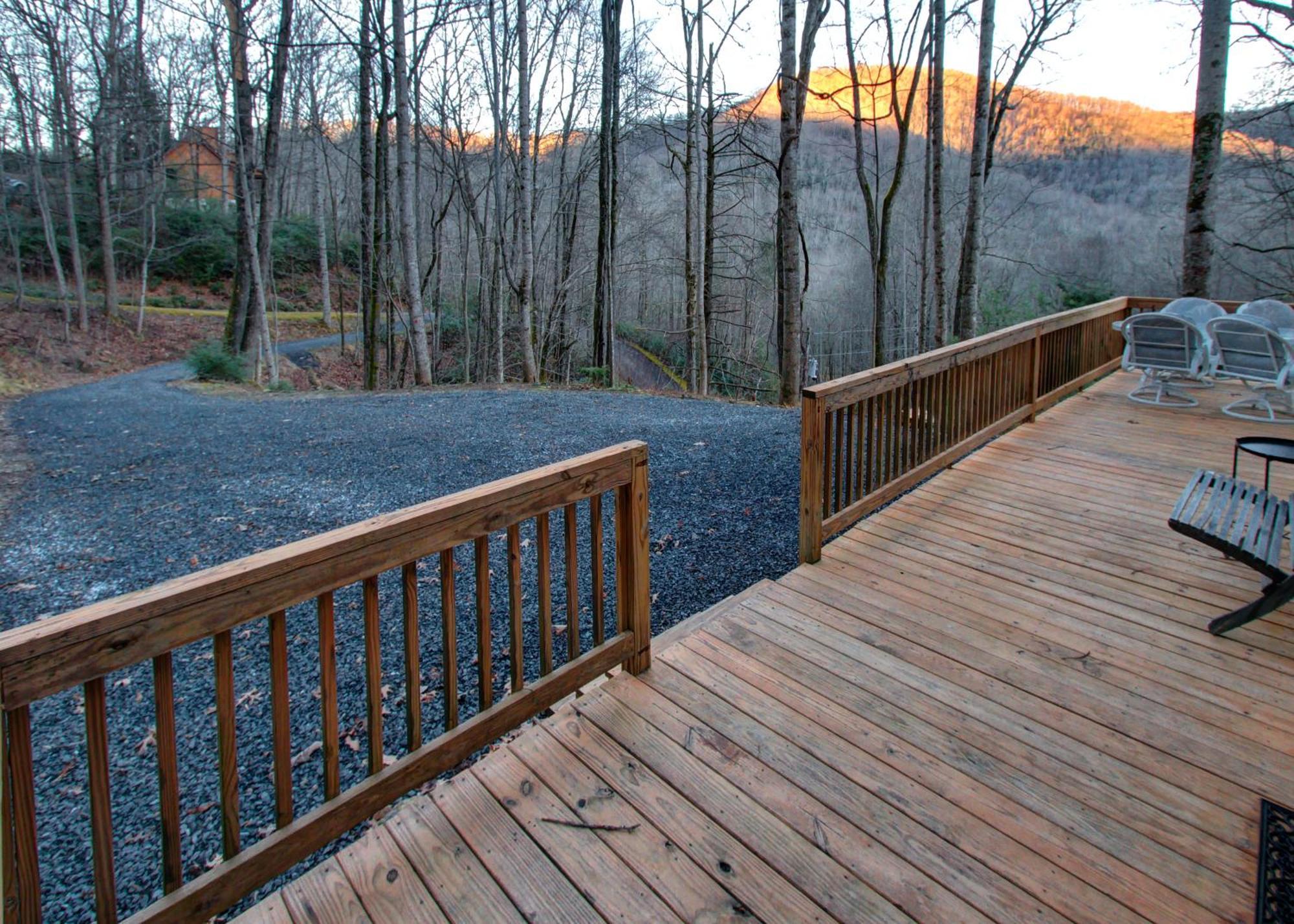 Mt Mitchell Cabin *