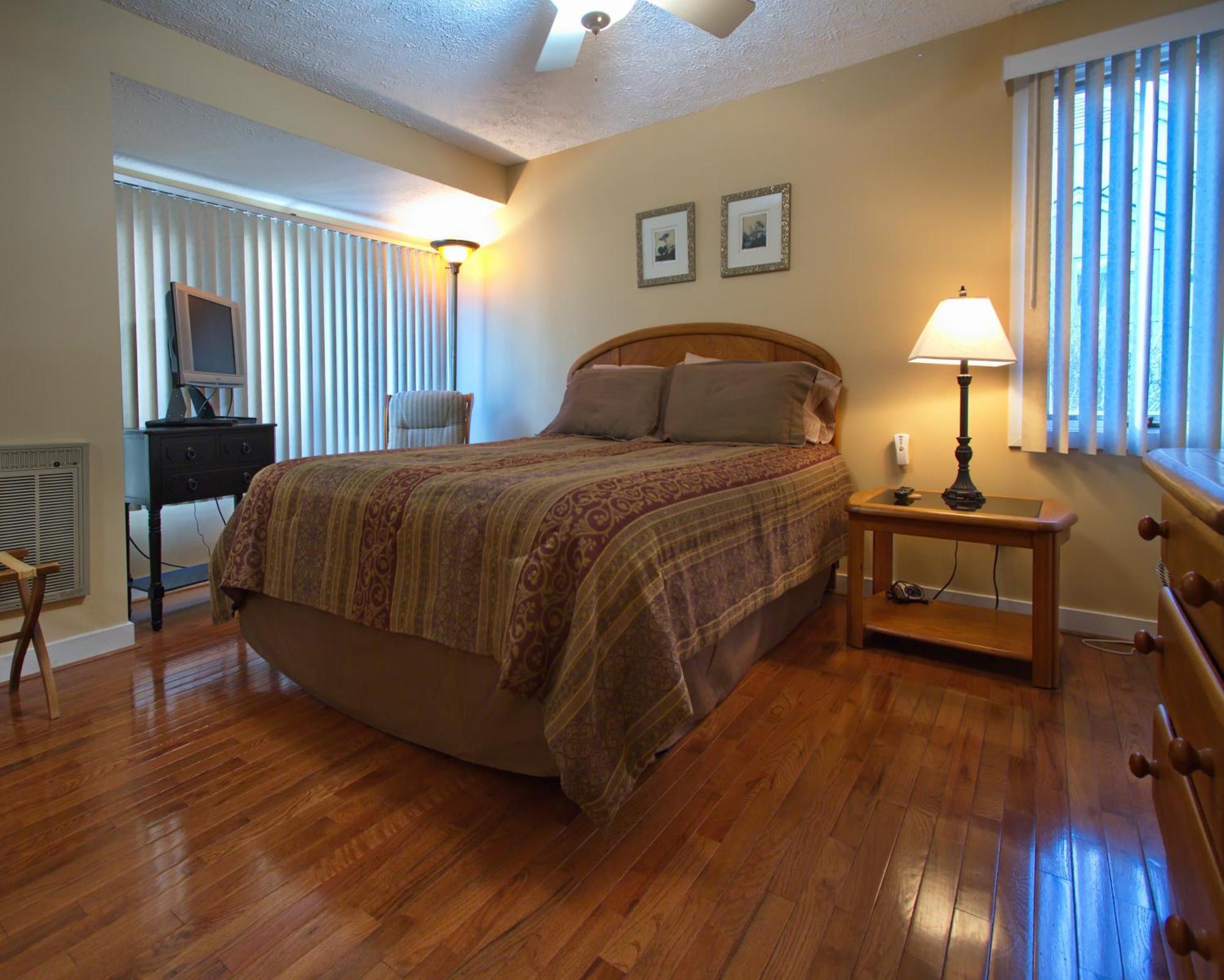 Lodge Mt Mitchell Cabin Burnsville